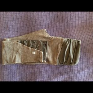 Lululemon-leggings